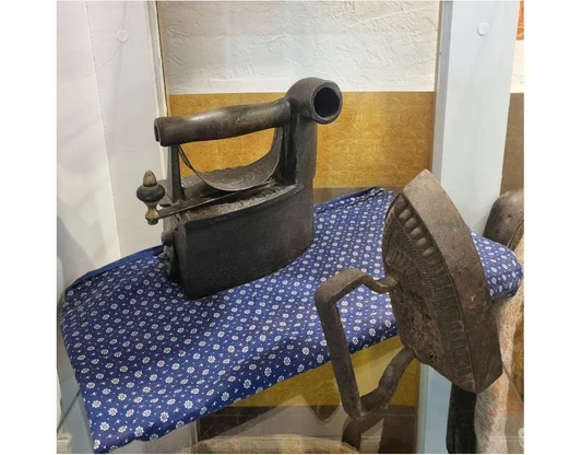 Утюги и ткань