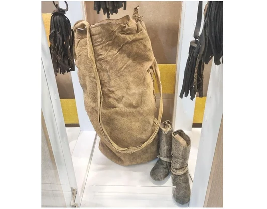 Сума и детская обувь